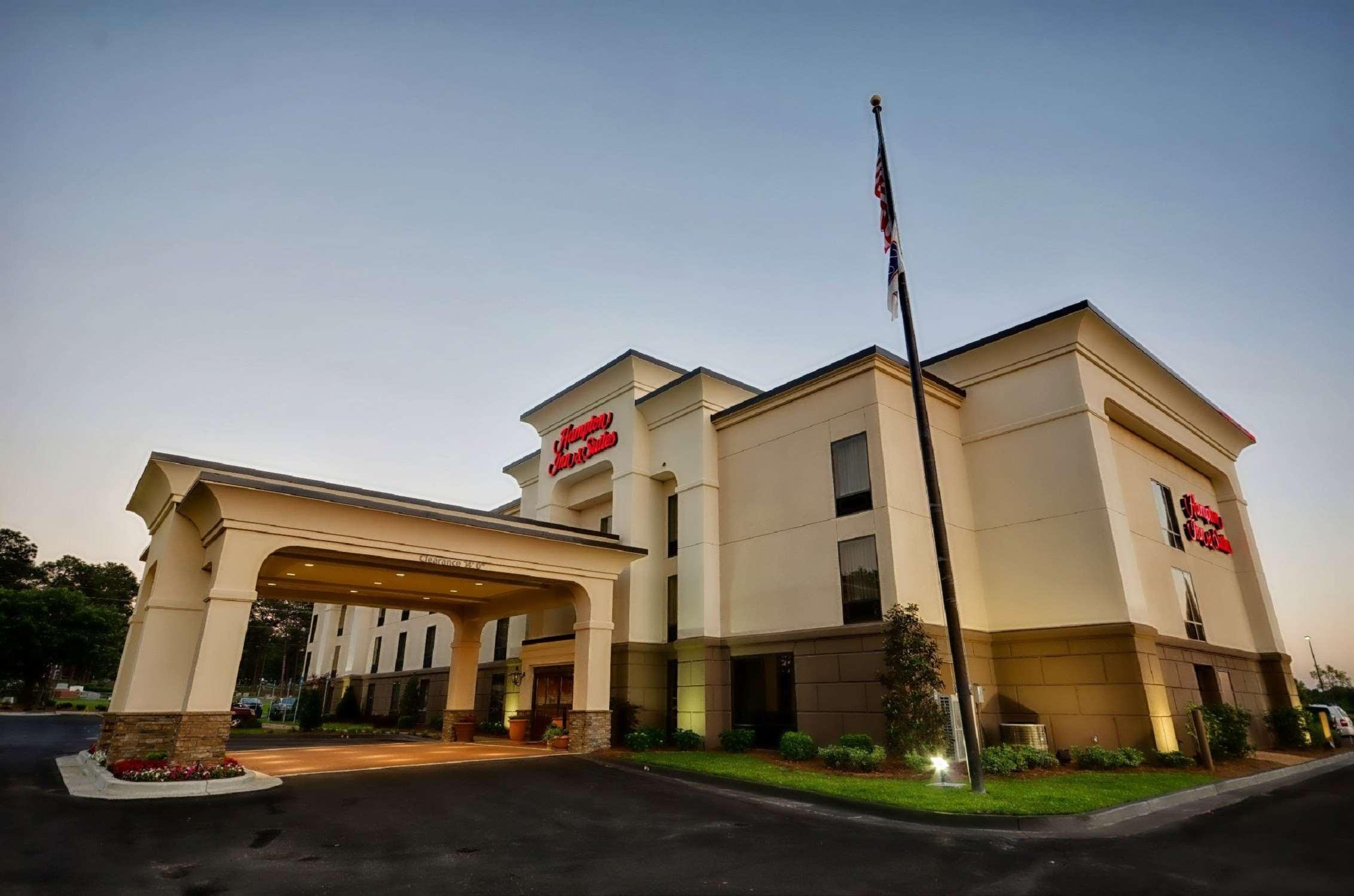 Hampton Inn & Suites Tifton Exterior photo